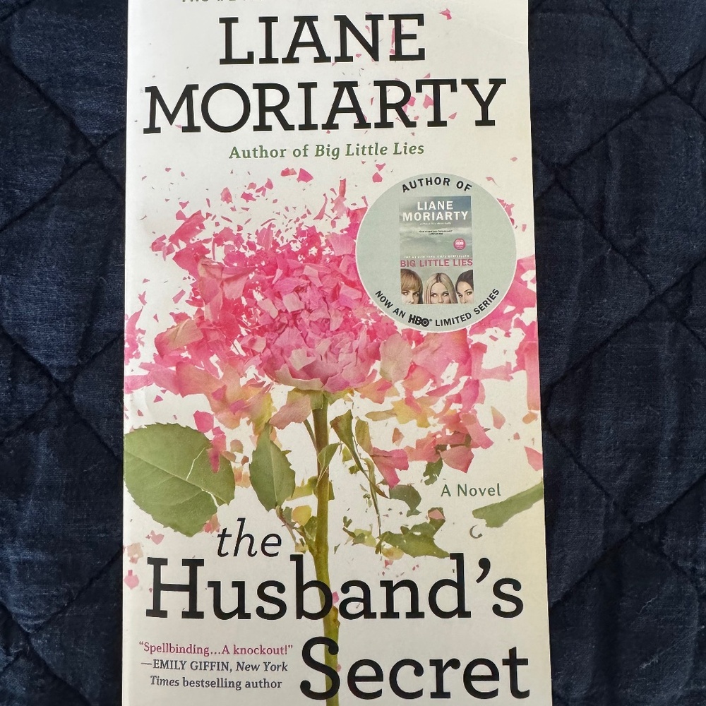 The Husband's Secret by Liane Moriarty